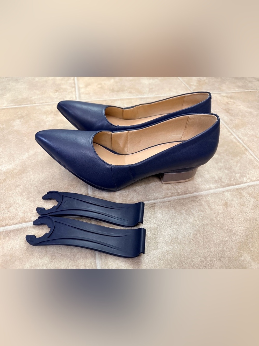 Pashion Footwear Convertible Heels Size 7.5 Navy Leather Pumps Flats